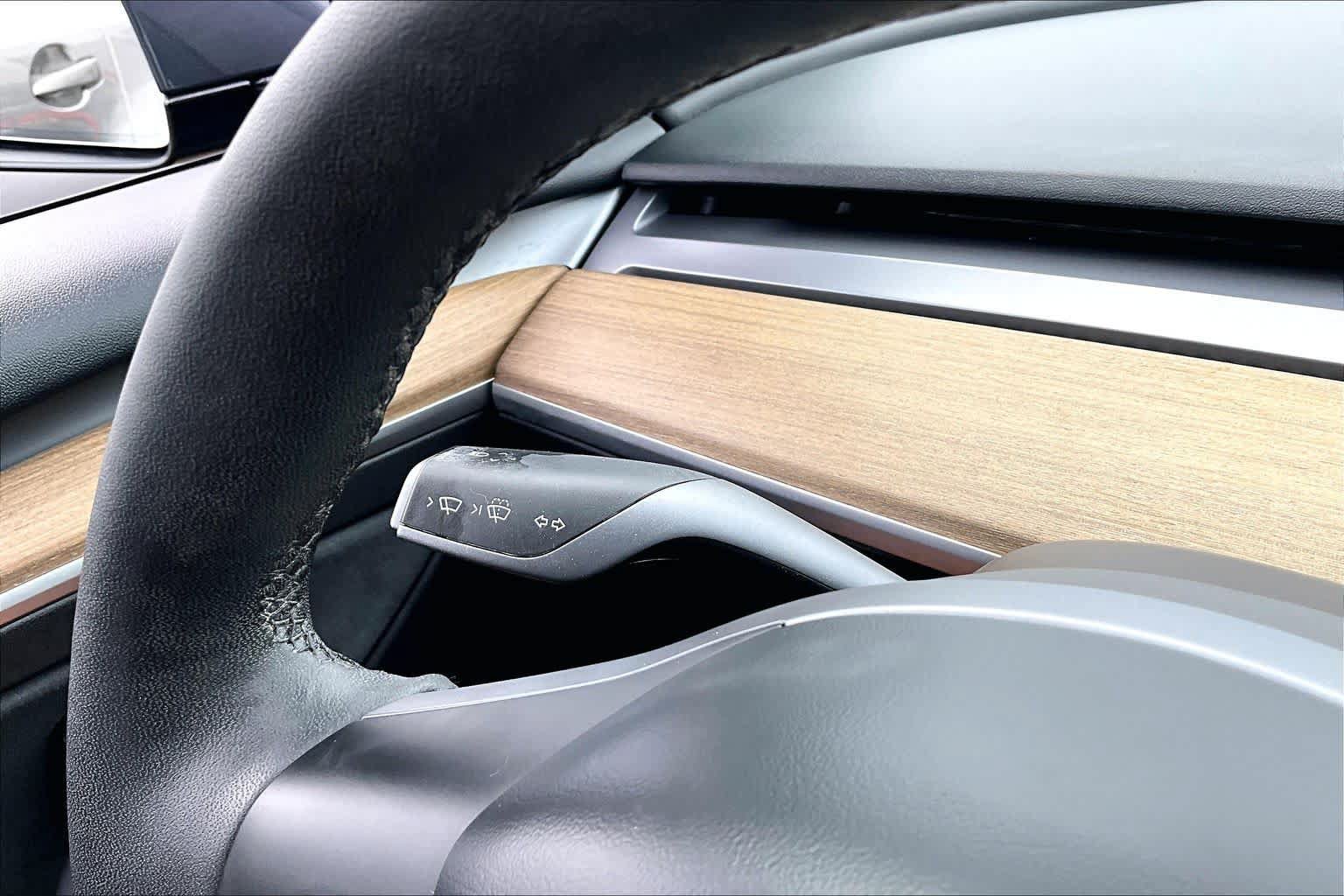 Used 2023 Tesla Model 3 Standard Range RWD image 31