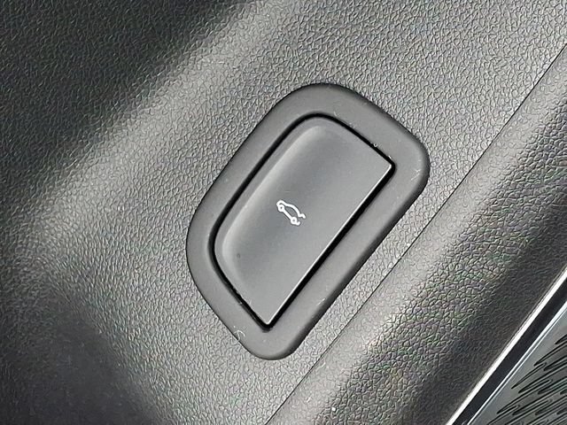 Used 2026 GMC Acadia Elevation w/ Elevation Premium Package AWD/4WD image 26