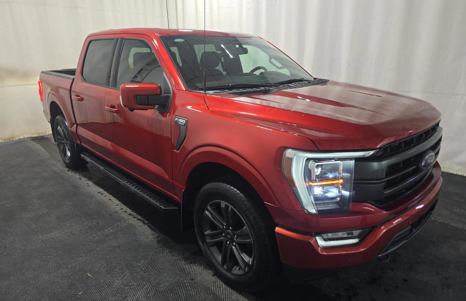 Used 2023 Ford F150 Lariat w/ Equipment Group 502A High image 3