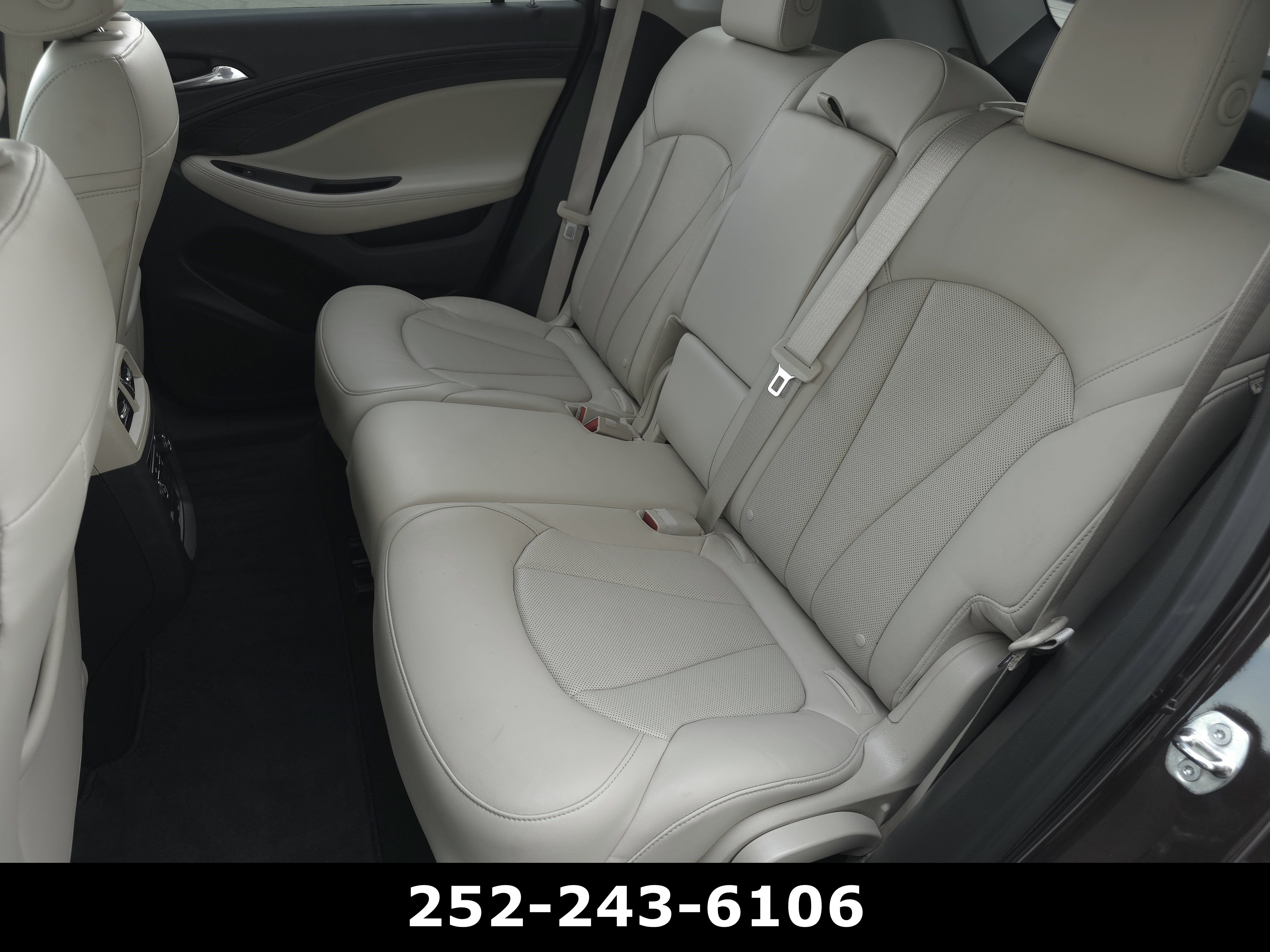Used 2020 Buick Envision Essence FWD image 29