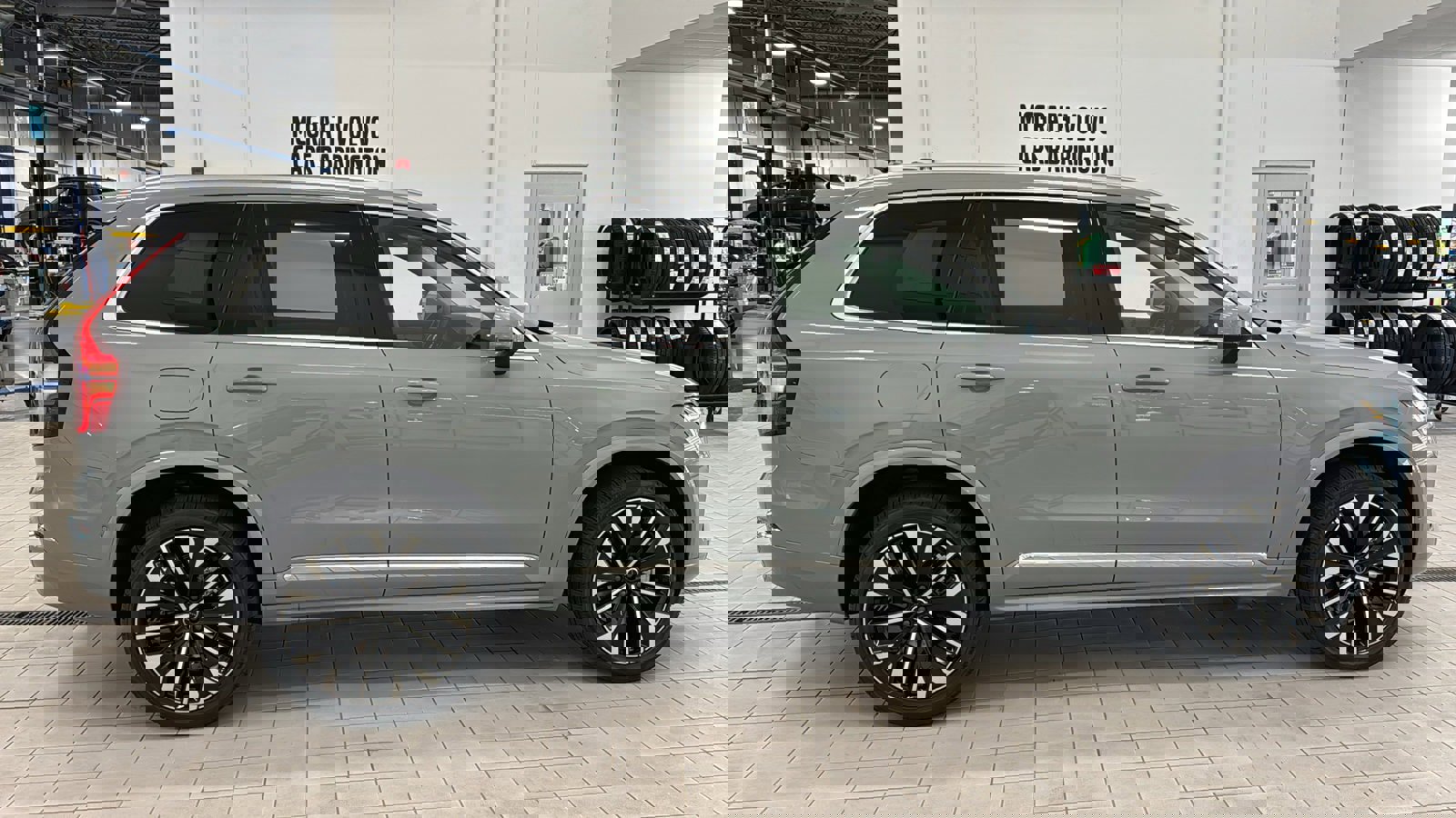 New 2026 Volvo XC90 B6 Plus w/ Protection Package Premier image 4