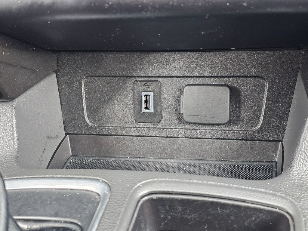 Used 2017 Ford Escape Titanium FWD image 32