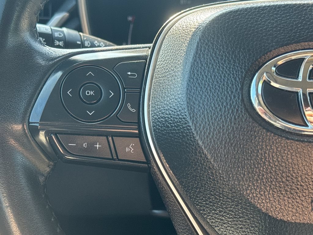 Used 2025 Toyota Corolla Cross XLE FWD image 20