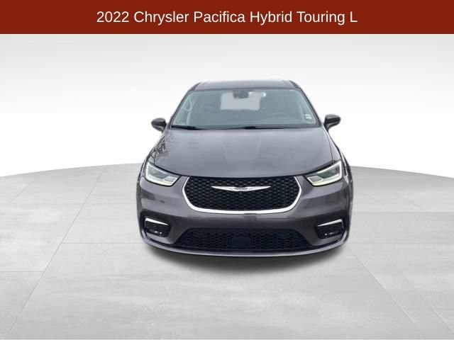 Used 2022 Chrysler Pacifica Touring-L w/ Uconnect Theater Family Group image 2