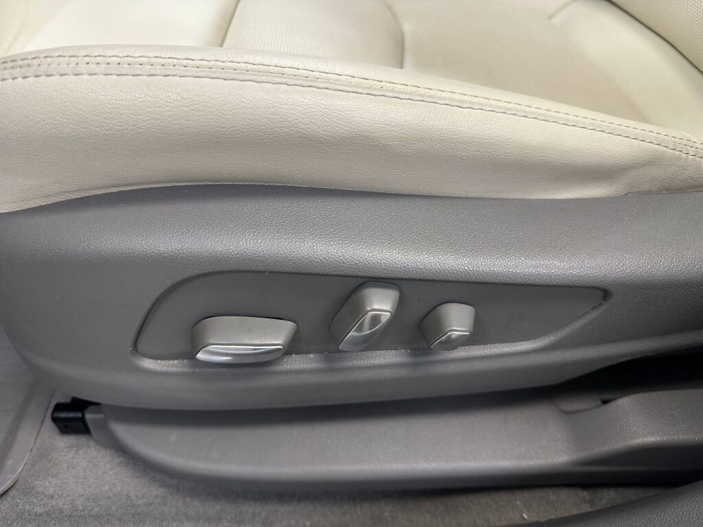 Certified 2021 Cadillac XT5 Premium Luxury image 8