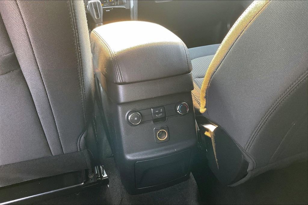 Used 2018 Ford Explorer XLT w/ Equipment Group 201A image 31