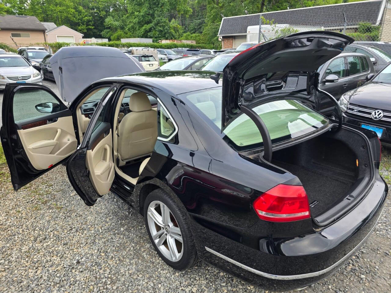 Used 2012 Volkswagen Passat 3.6 SEL Premium FWD image 10