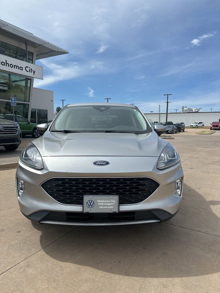 Used 2022 Ford Escape SEL image 2