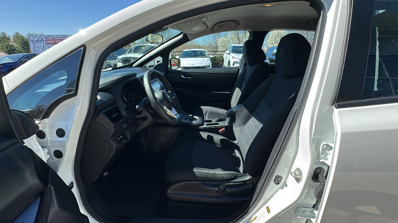 Certified 2022 Nissan Leaf S image 12