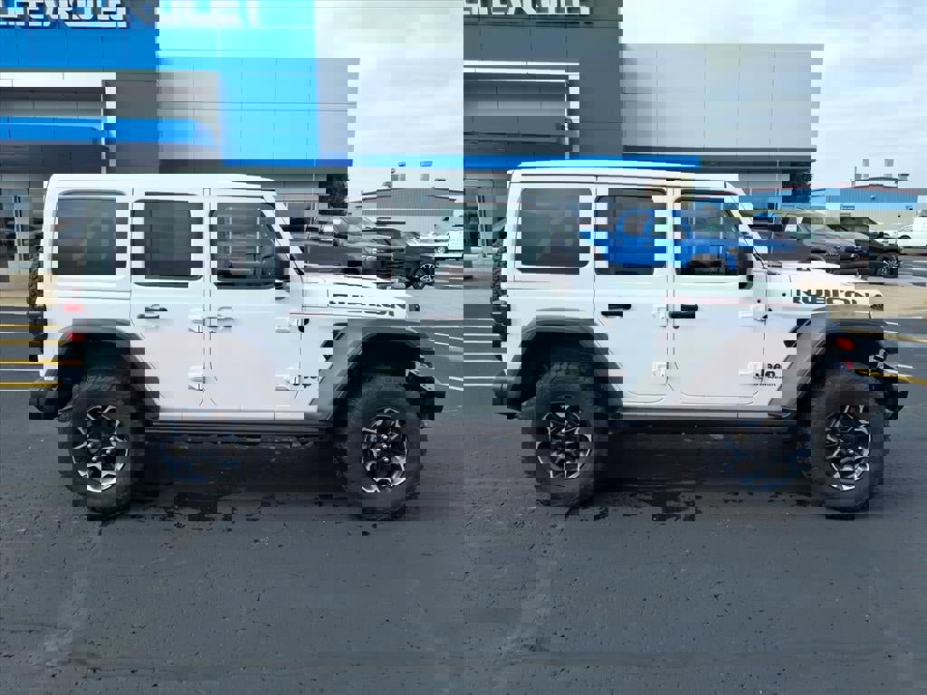 Used 2023 Jeep Wrangler Unlimited Rubicon w/ Steel Bumper Group image 2