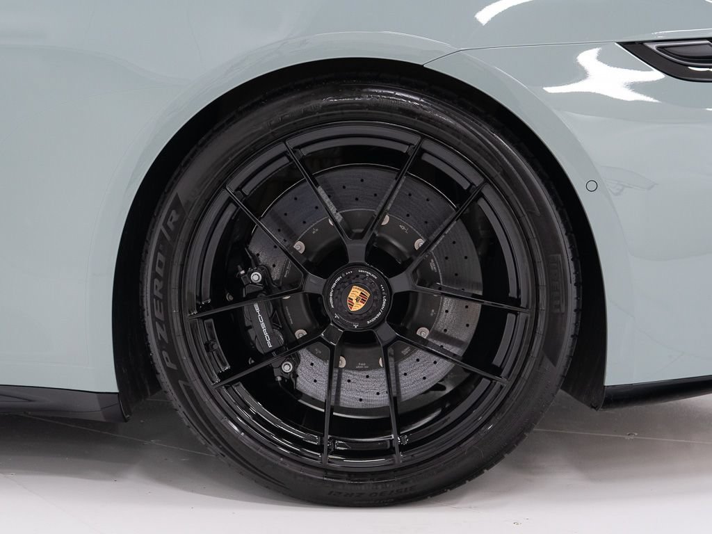 Used 2026 Porsche 911 Carrera GTS RWD image 46