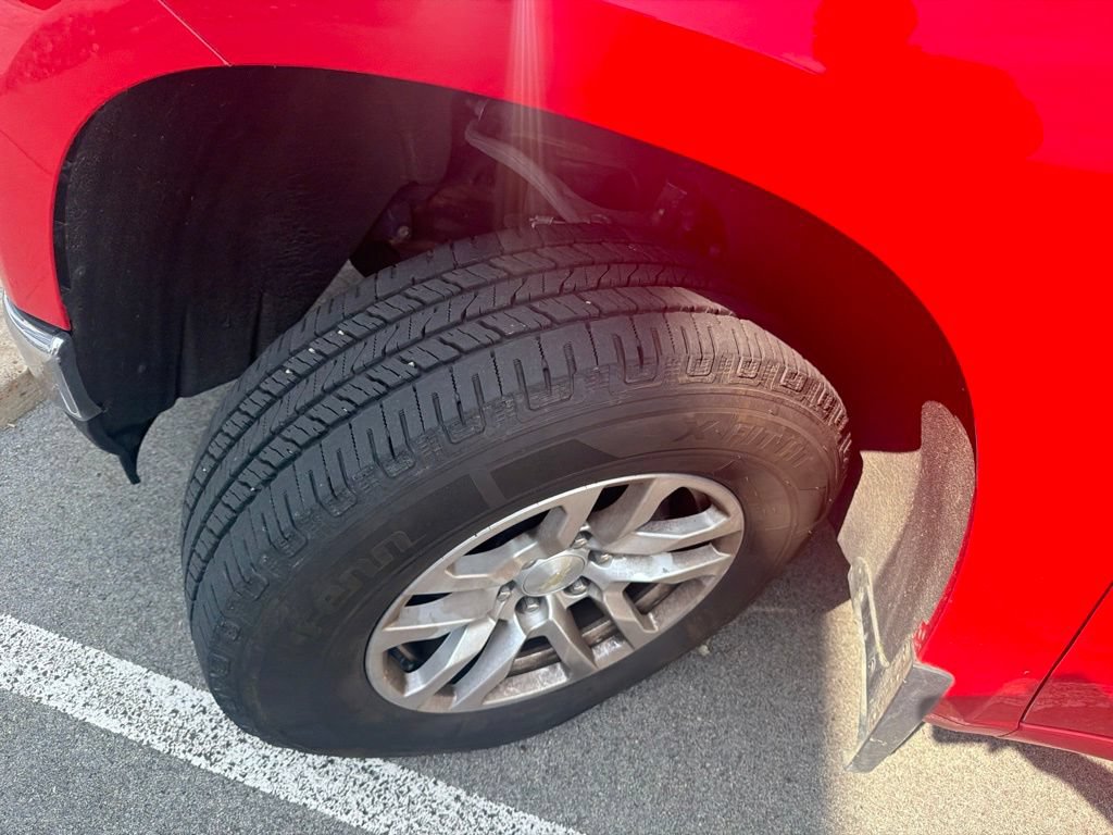 Used 2019 Chevrolet Silverado 1500 LT w/ All-Star Edition AWD/4WD image 9