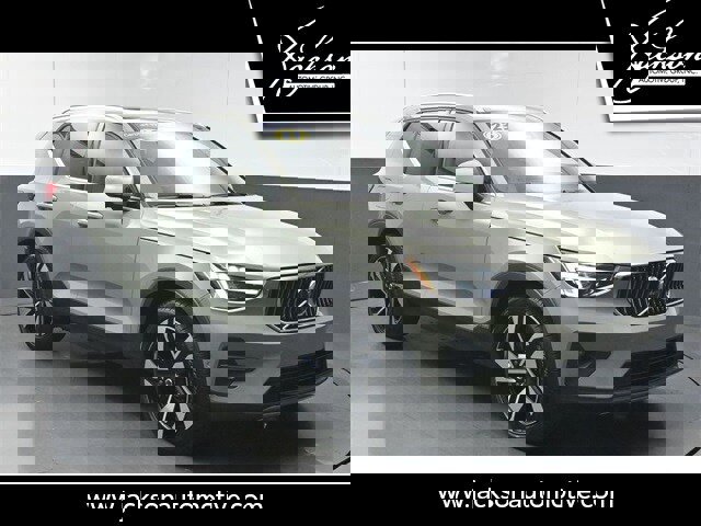 Certified 2023 Volvo XC40 B5 Plus w/ Protection Package Premier
