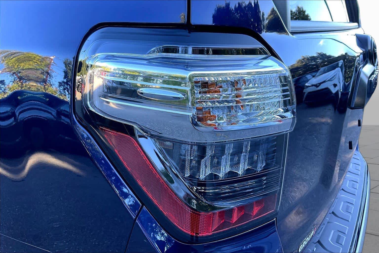 Certified 2023 Toyota 4Runner TRD Off-Road Premium w/ Moonroof Package AWD/4WD image 27