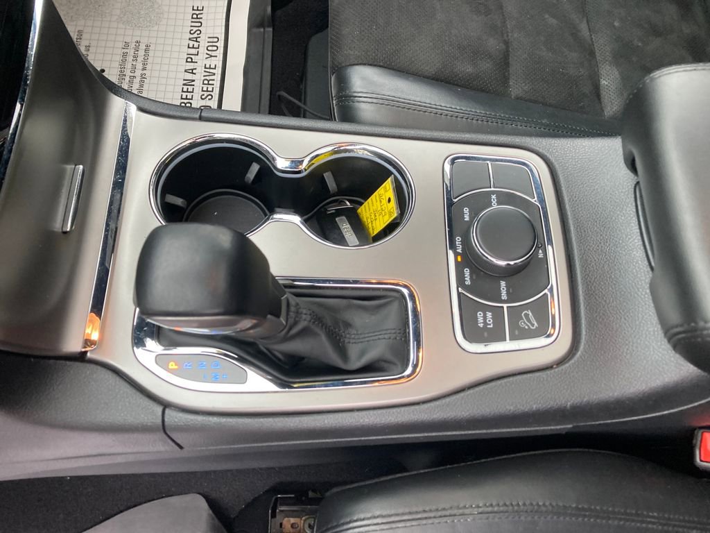 Used 2019 Jeep Grand Cherokee Altitude image 30