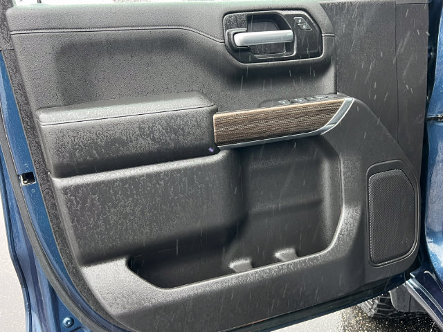 Used 2021 Chevrolet Silverado 1500 LT Trail Boss w/ Bed Protection Package AWD/4WD image 18