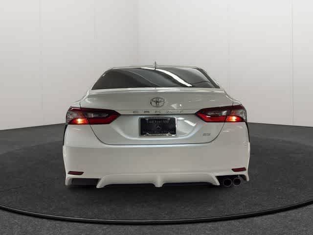 Used 2023 Toyota Camry SE w/ Cold Weather Package FWD image 6