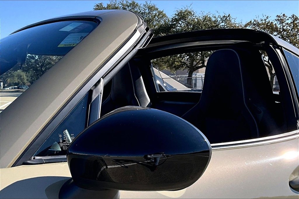 Used 2024 MAZDA MX-5 Miata RF Club image 35