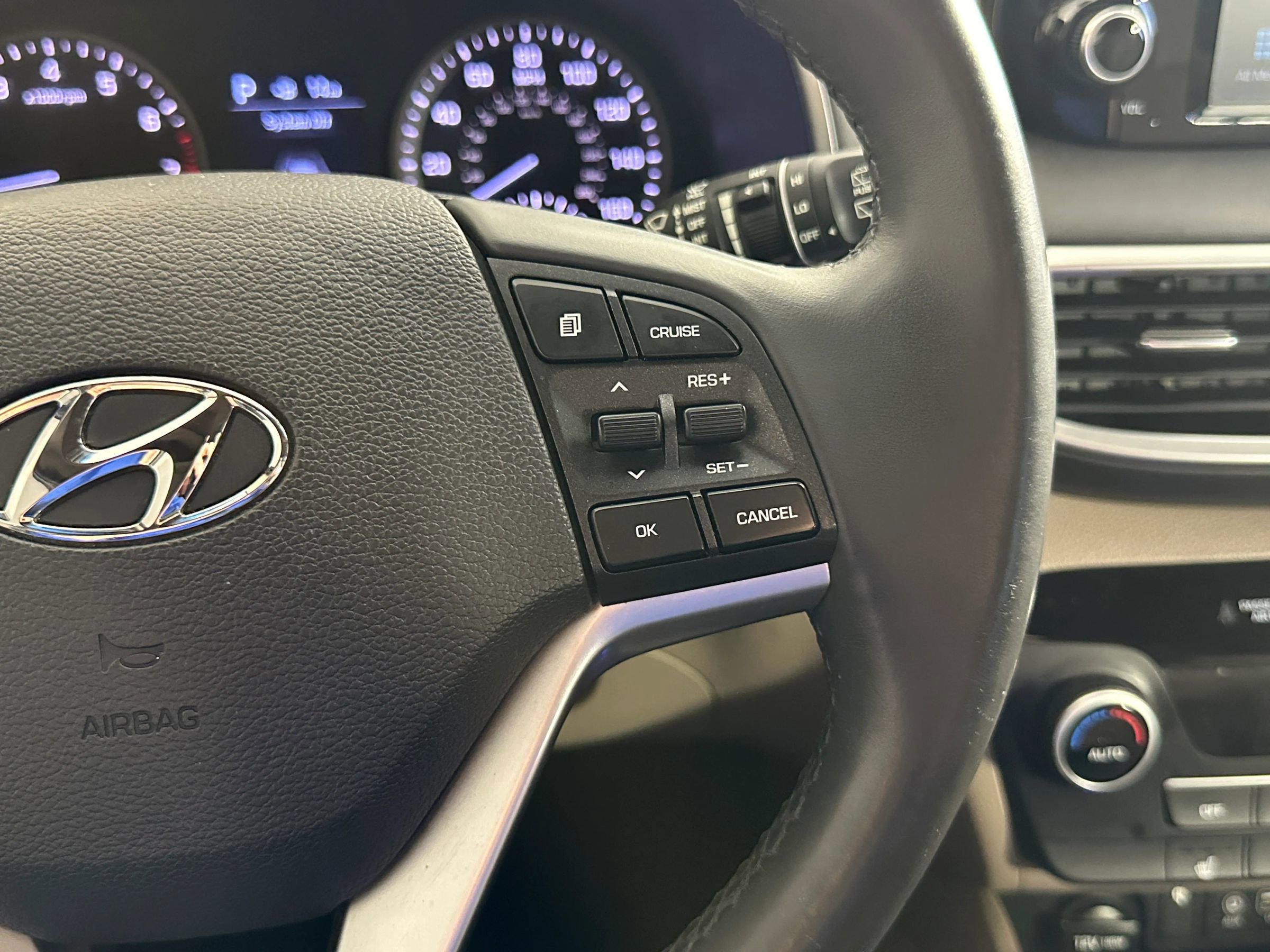 Used 2019 Hyundai Tucson Limited AWD/4WD image 38