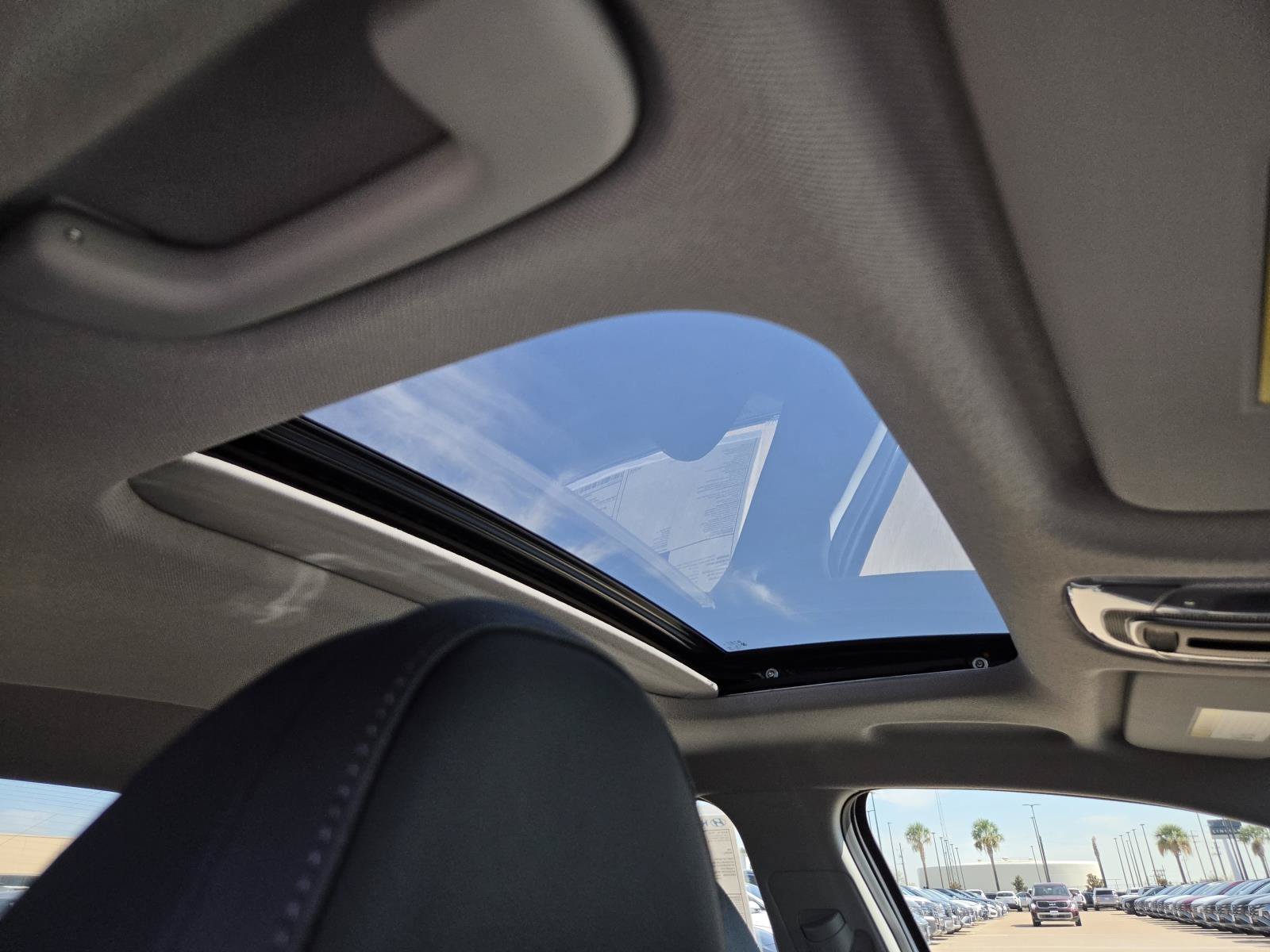 New 2026 Hyundai Elantra Limited FWD image 9