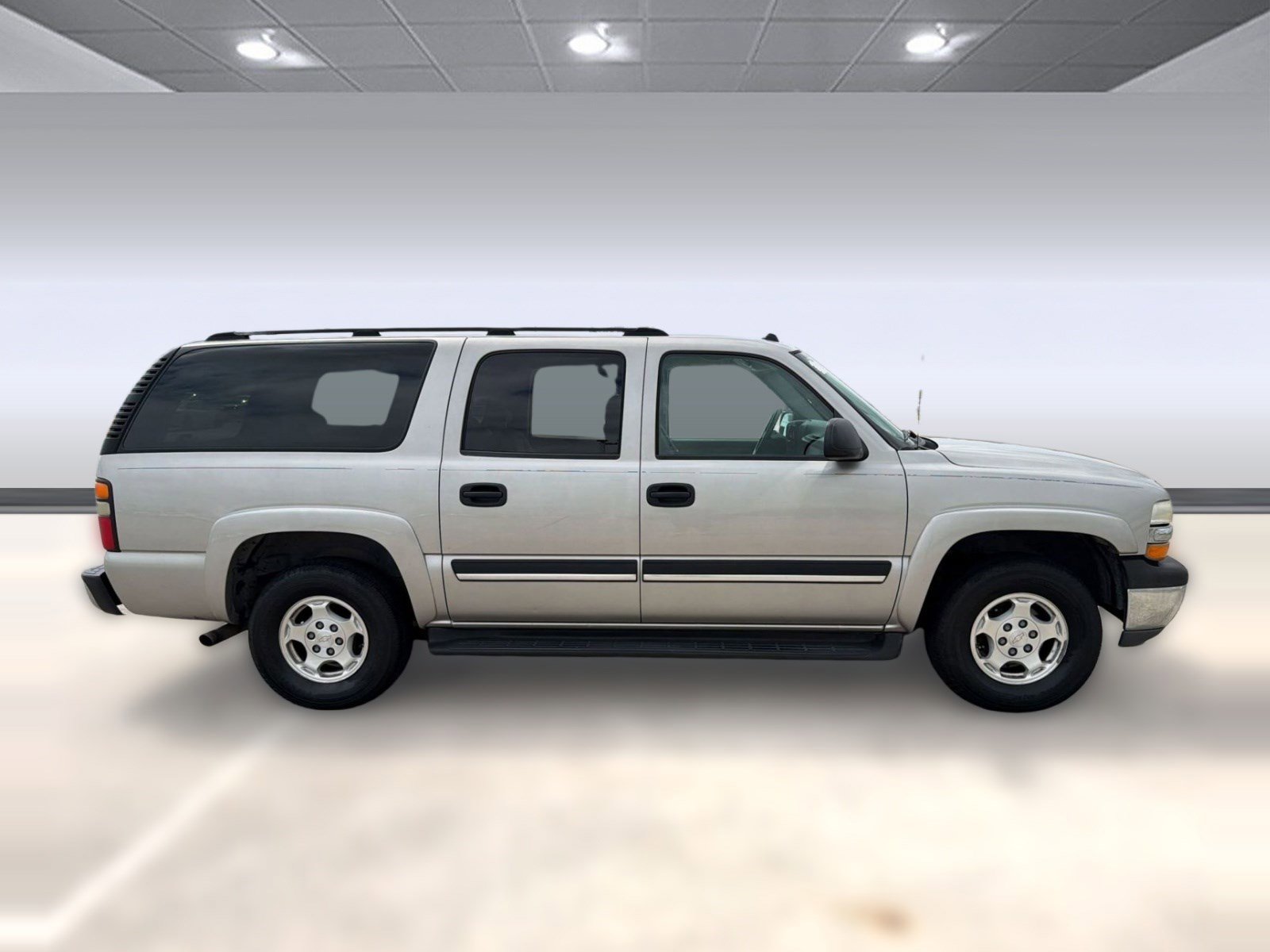 Used 2004 Chevrolet Suburban LS RWD image 7