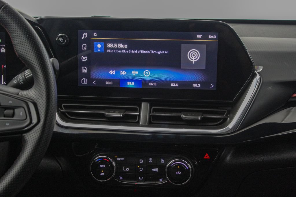 Used 2024 Chevrolet Trax RS w/ Driver Confidence Package FWD image 26