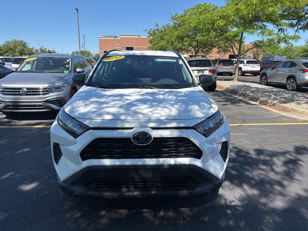 Used 2022 Toyota RAV4 LE AWD/4WD image 2