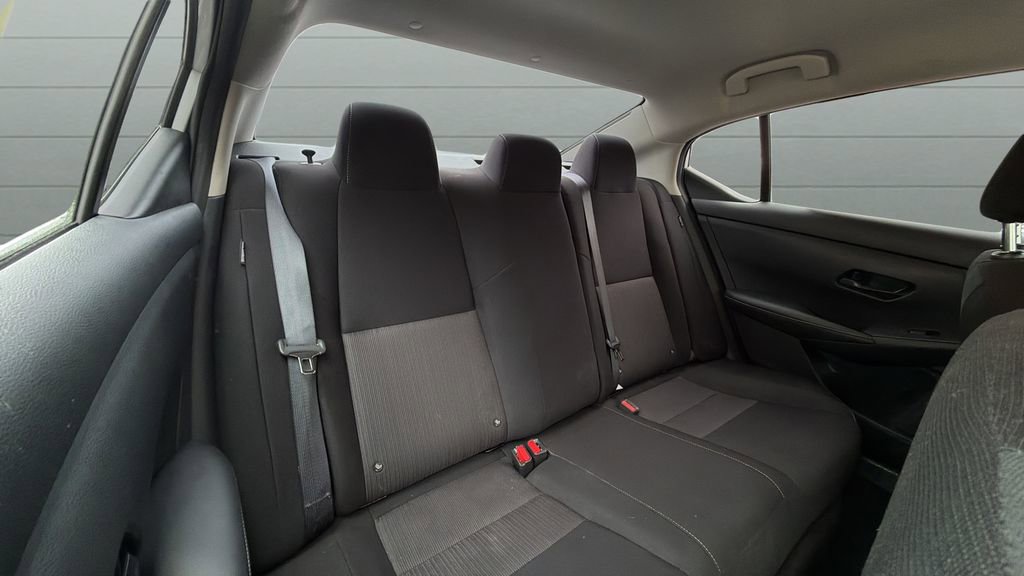 Used 2025 Nissan Sentra SV image 18