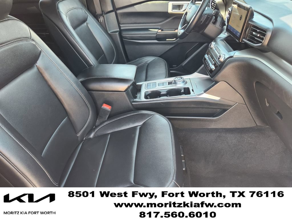 Used 2020 Ford Explorer XLT w/ Equipment Group 202A RWD image 12