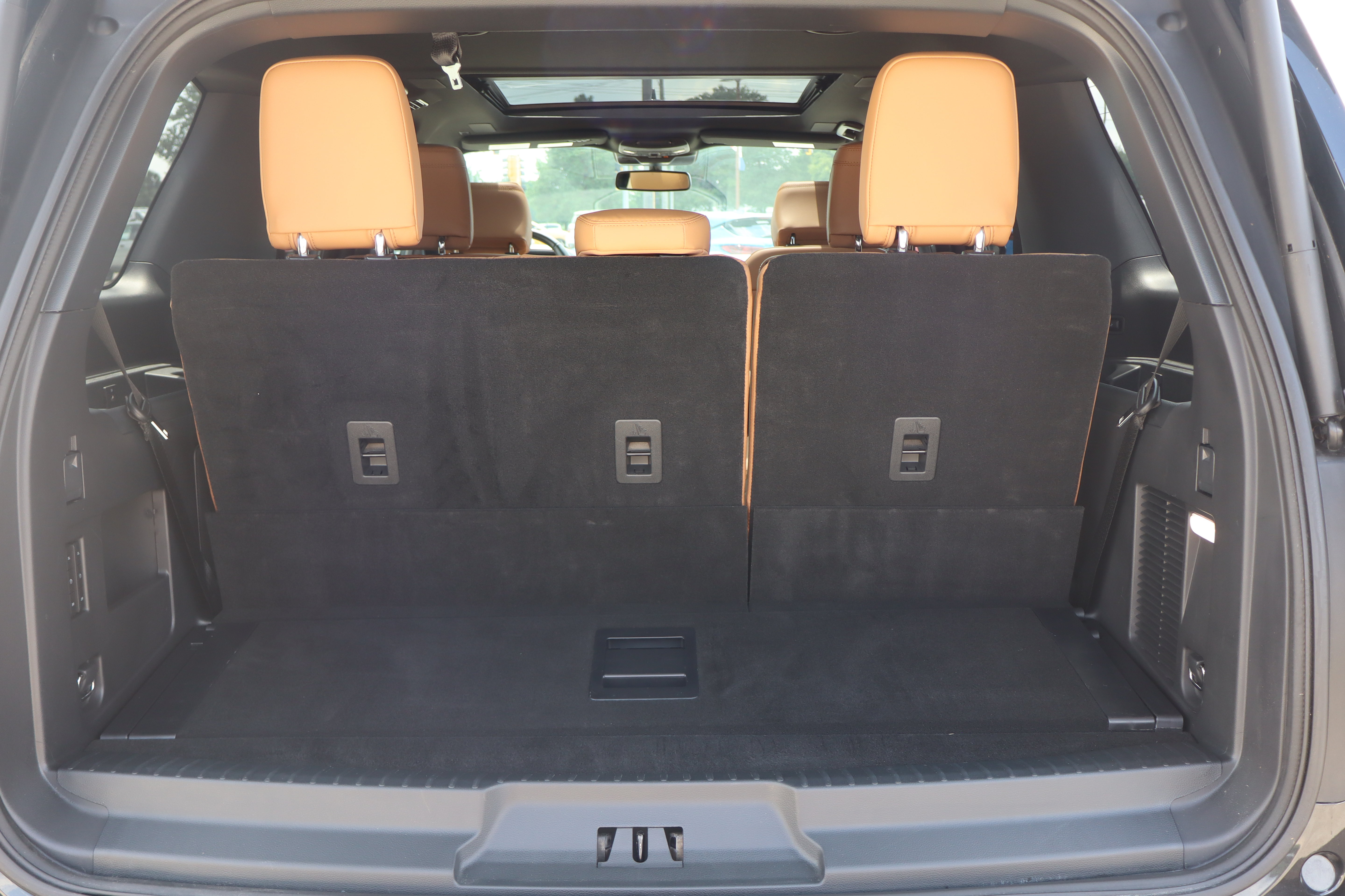 Used 2024 Ford Expedition Platinum AWD/4WD image 36