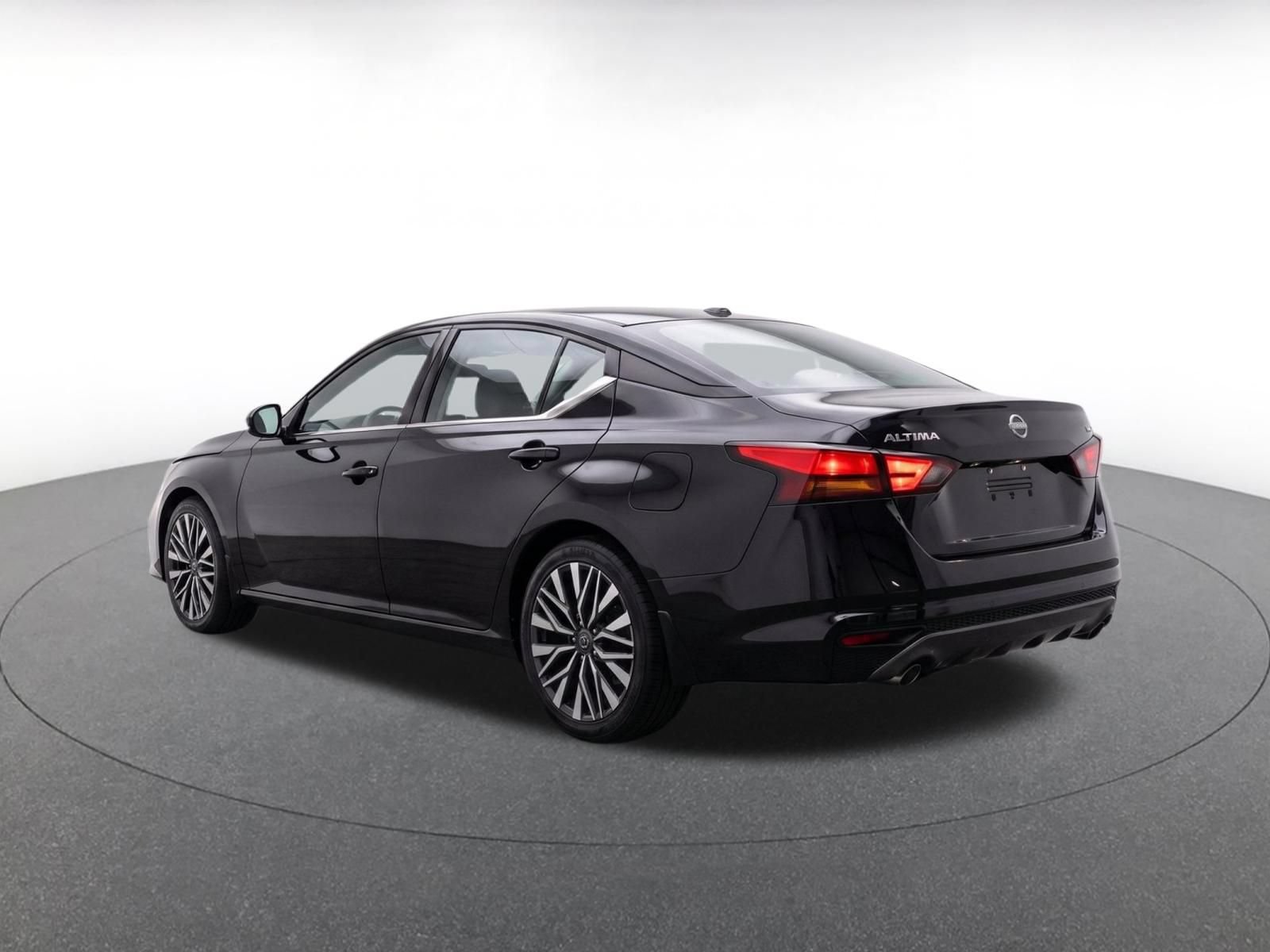 Used 2026 Nissan Altima 2.5 SV FWD image 5