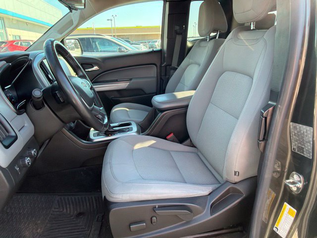 Used 2018 Chevrolet Colorado LT w/ LT Convenience Package AWD/4WD image 16