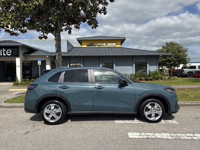 Used 2025 Honda HR-V Sport image 8