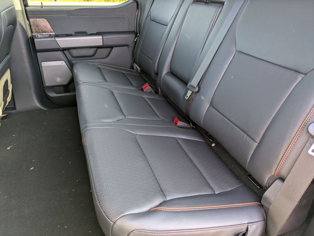 New 2026 Ford F250 Lariat w/ FX4 Off-Road Package image 18