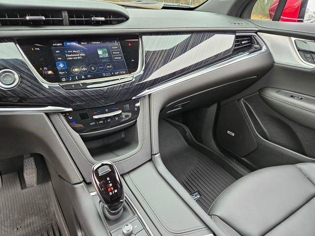 Certified 2025 Cadillac XT6 Premium Luxury w/ LPO, Floor Liner Package image 20