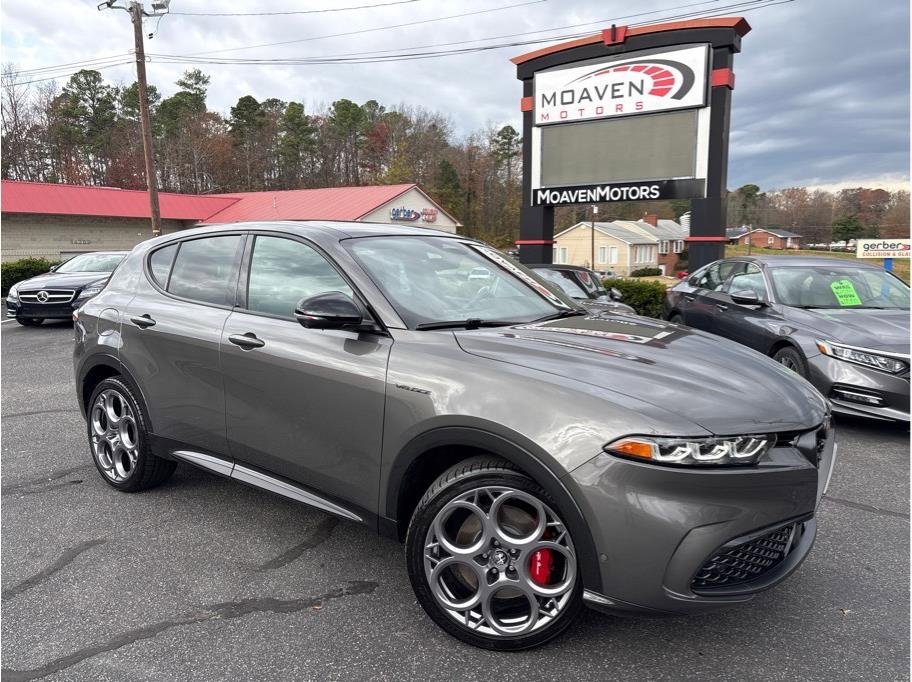 Used 2024 Alfa Romeo Tonale Veloce image 1