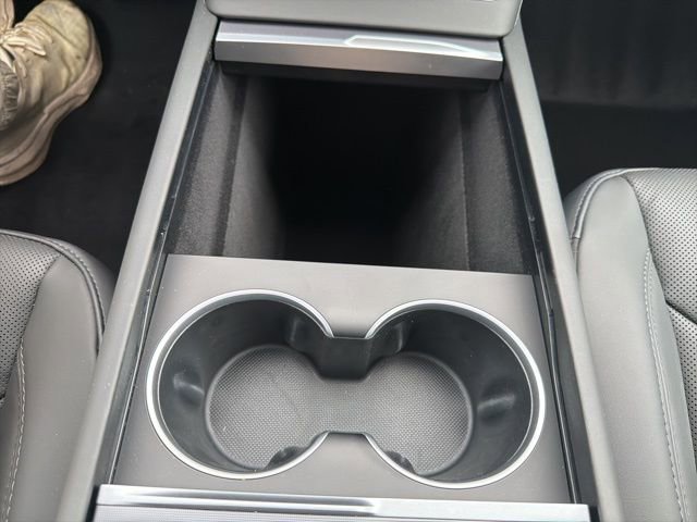 Used 2026 Tesla Model Y Long Range image 46