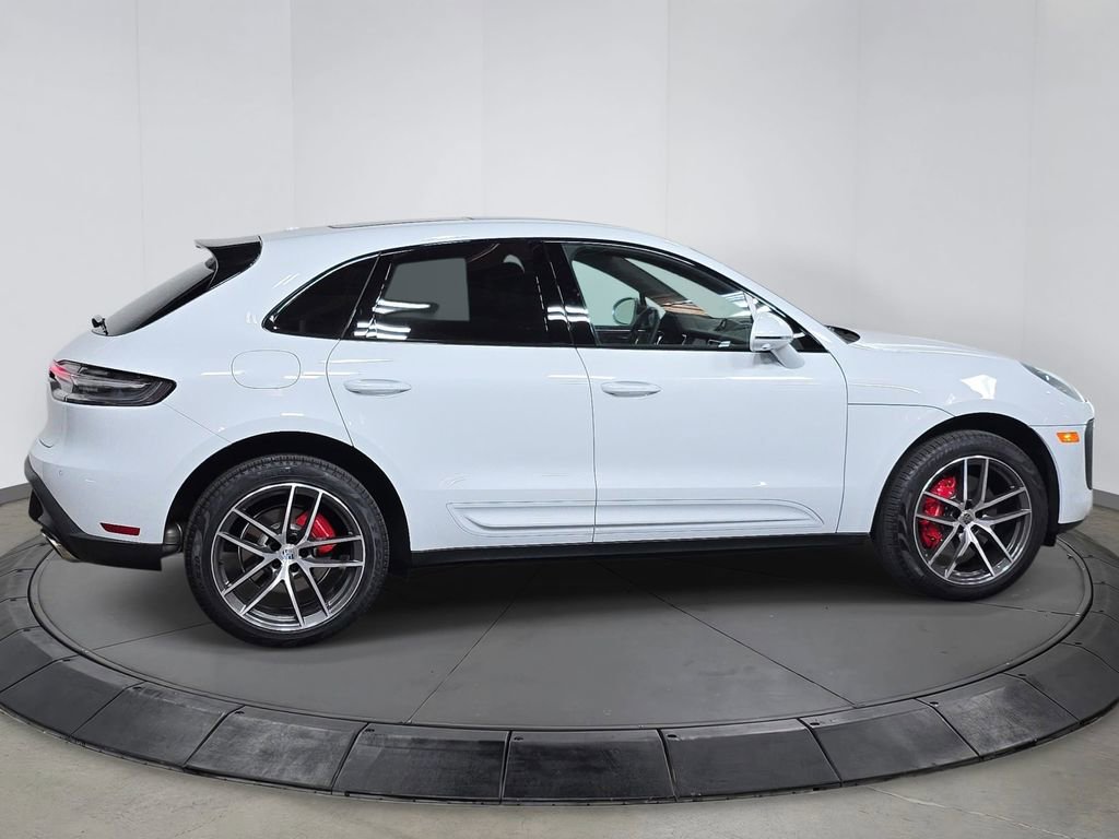 Certified 2024 Porsche Macan S image 8