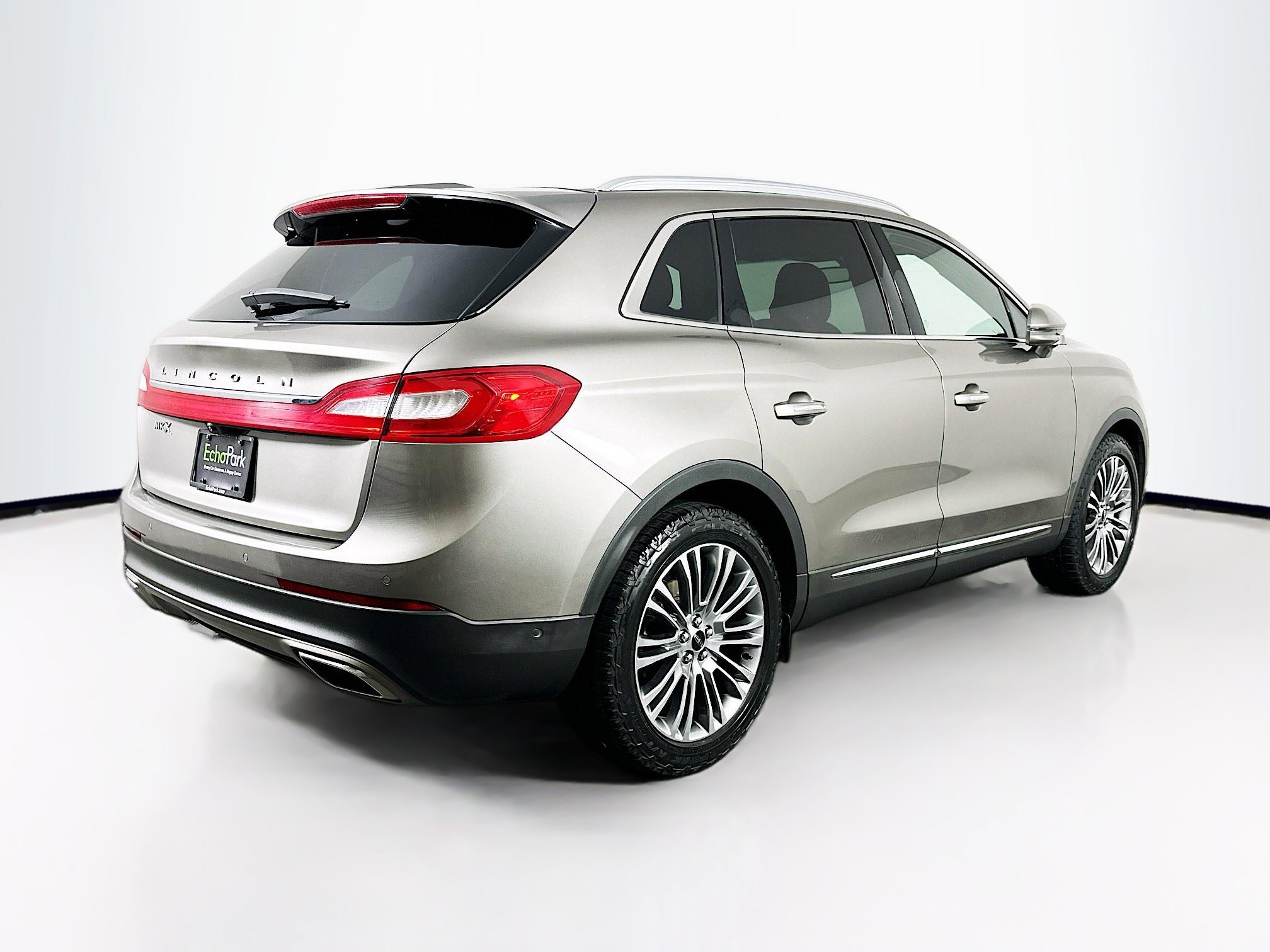 Used 2017 Lincoln MKX Reserve image 9