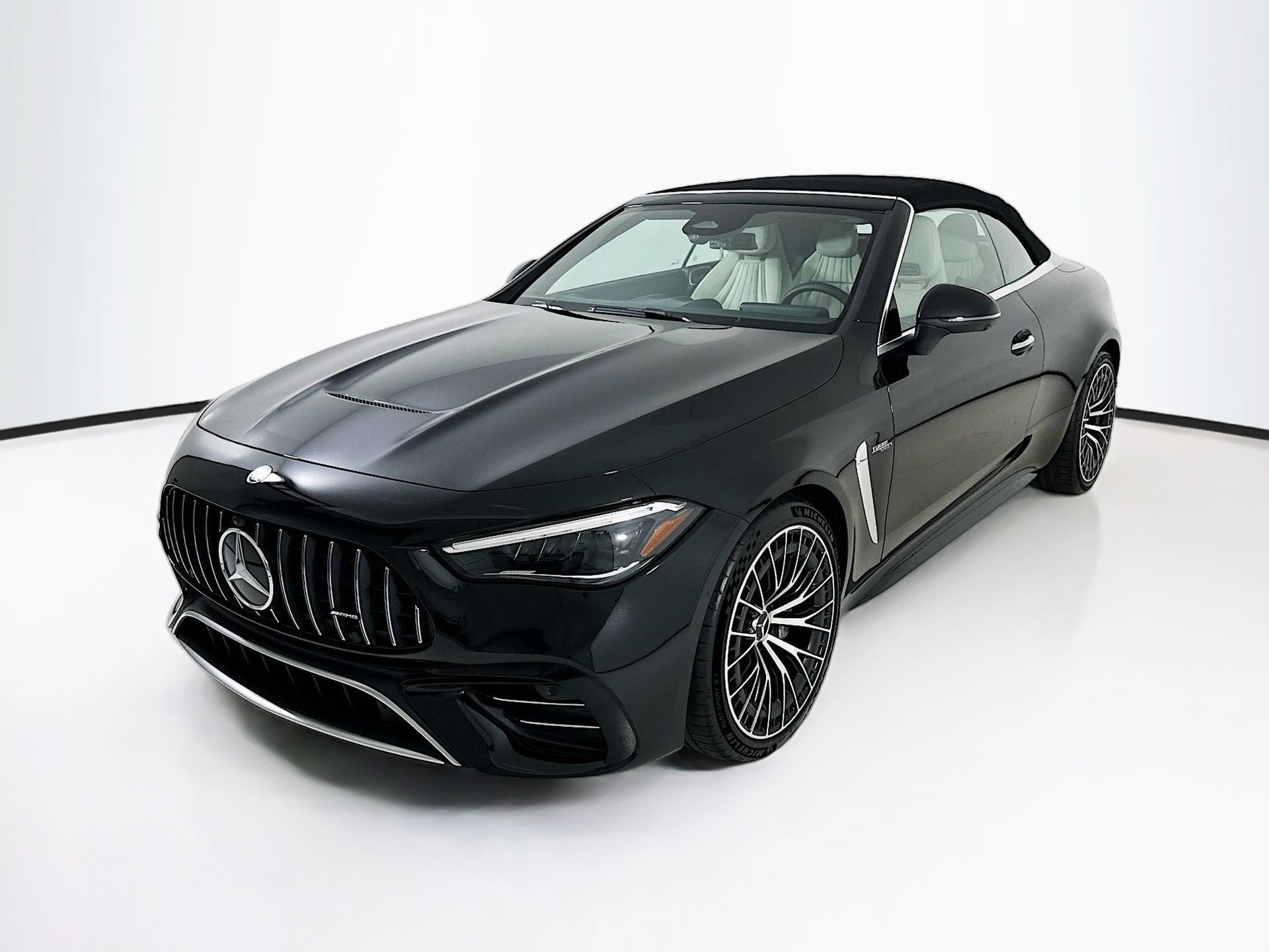 Used 2025 Mercedes-Benz CLE 53 AMG 4MATIC Cabriolet image 3