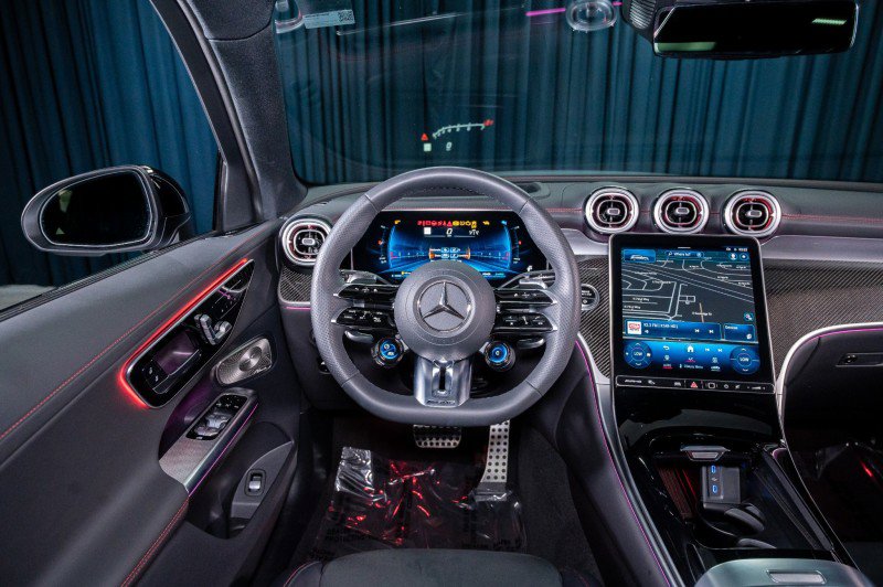 Used 2024 Mercedes-Benz GLC 43 AMG 4MATIC image 16