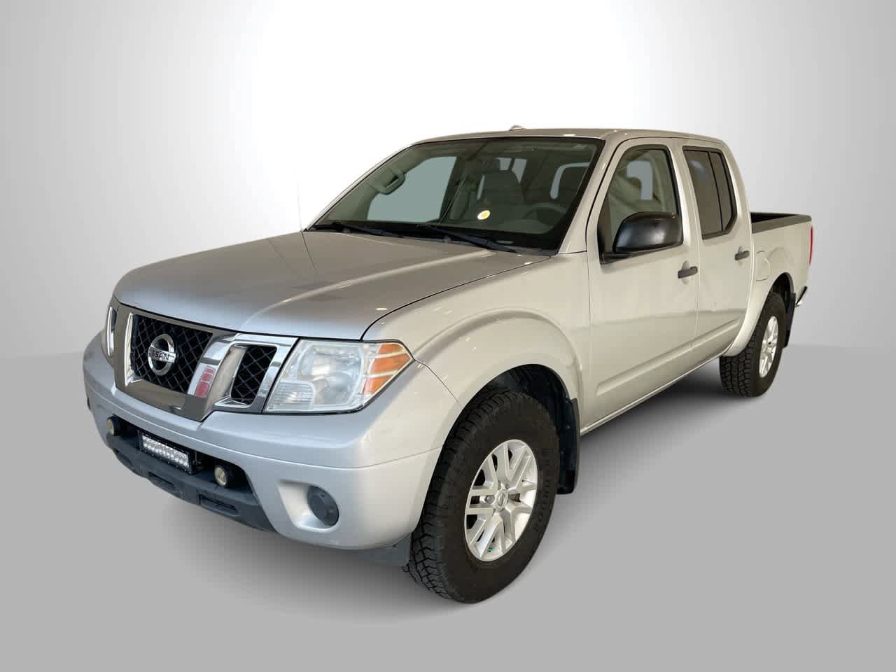 Used 2017 Nissan Frontier SV AWD/4WD image 1