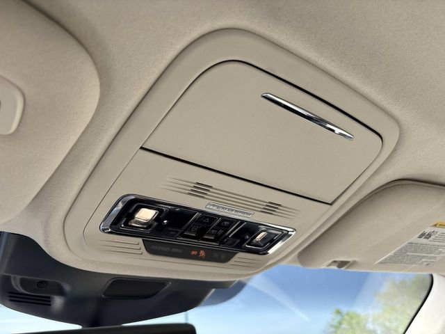 Certified 2023 Lincoln Aviator Black Label image 35