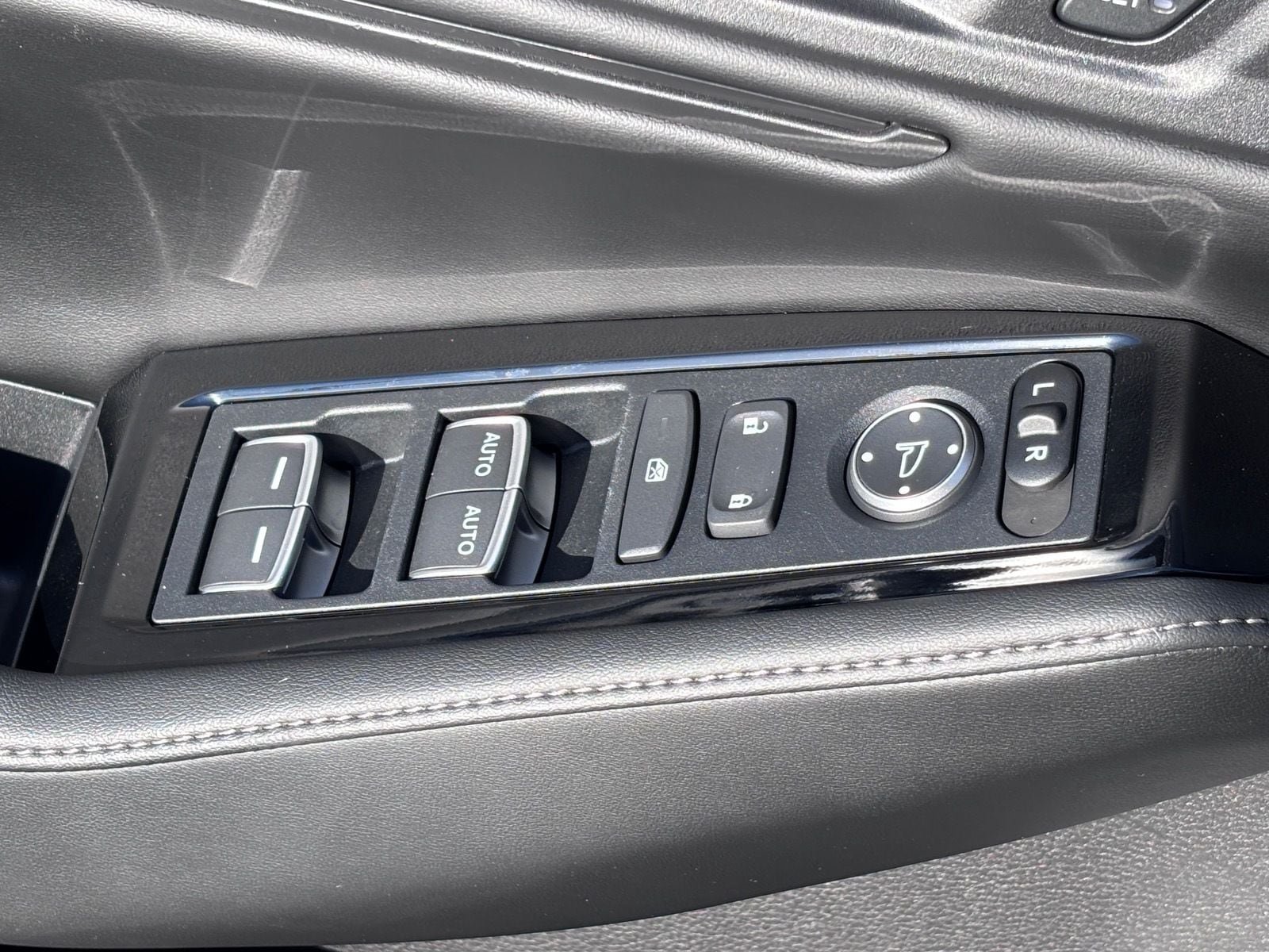 Used 2025 Honda Accord Touring image 21