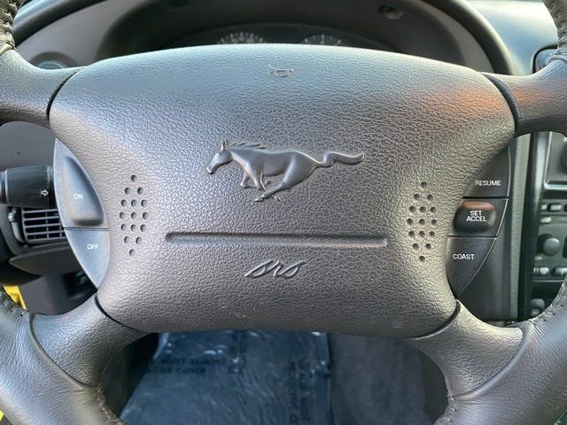 Used 2002 Ford Mustang GT RWD image 9