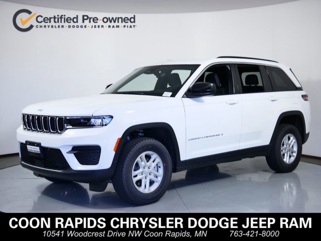Certified 2024 Jeep Grand Cherokee Laredo w/ Luxury Tech Group I image 1