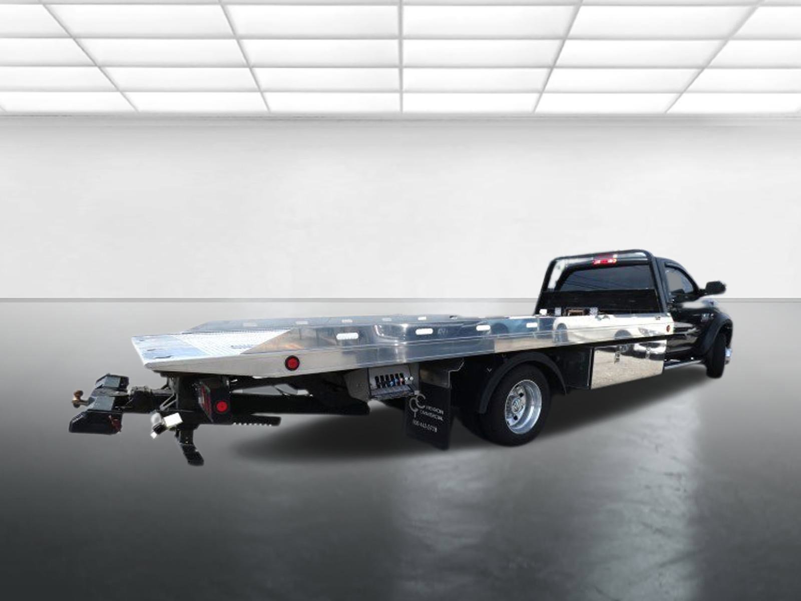 Used 2015 RAM 5500 SLT w/ Quick Order Package 29G SLT image 3