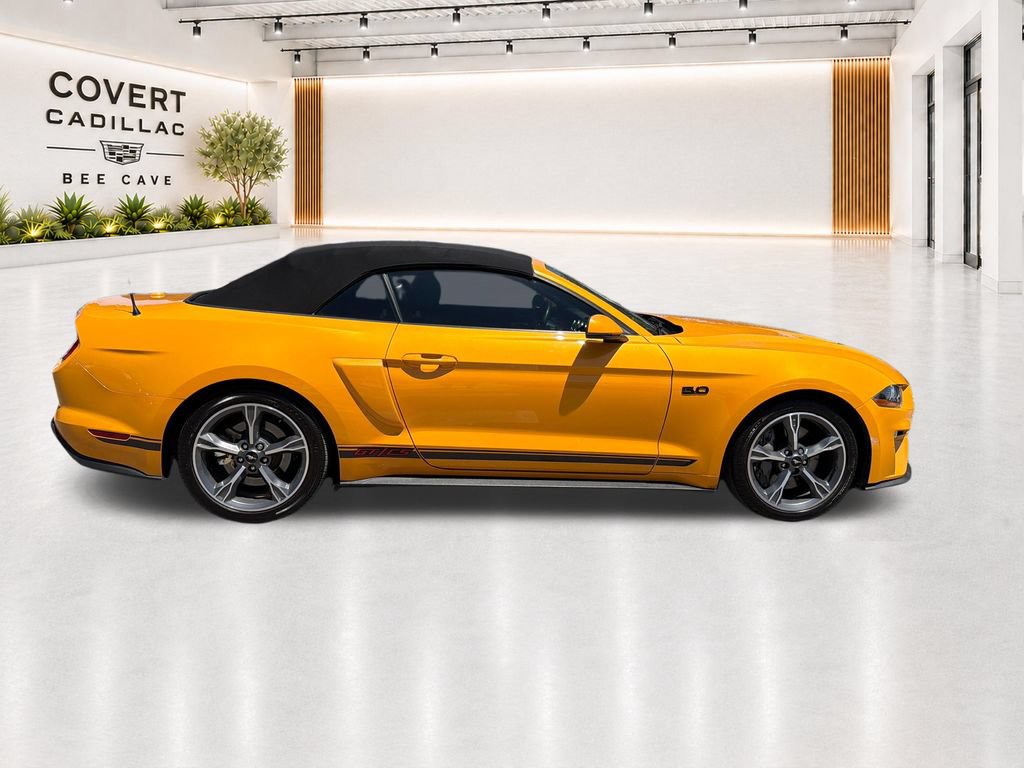 Used 2022 Ford Mustang GT Premium w/ Equipment Group 401A RWD image 16