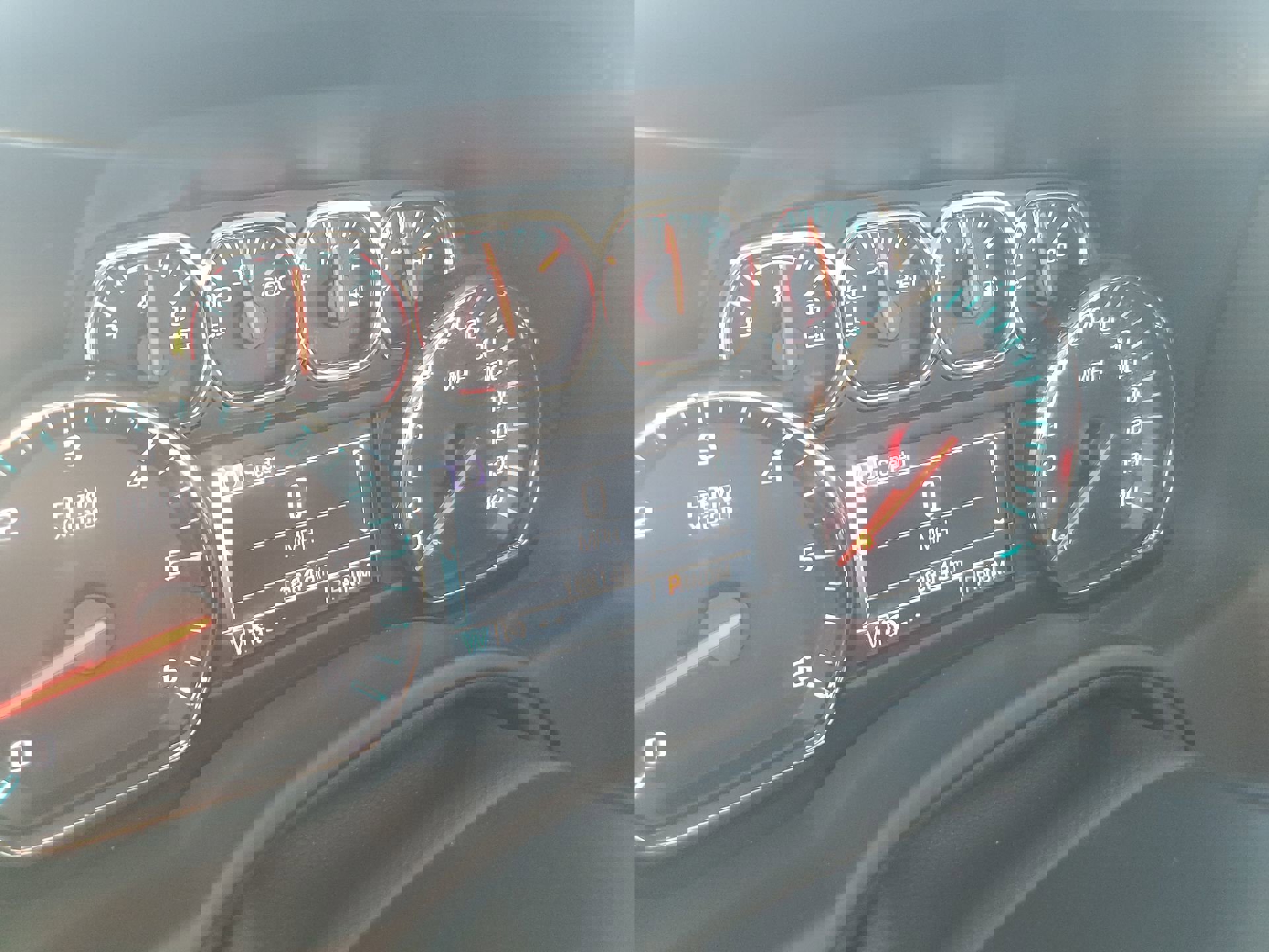 Used 2015 Chevrolet Suburban LTZ AWD/4WD image 20