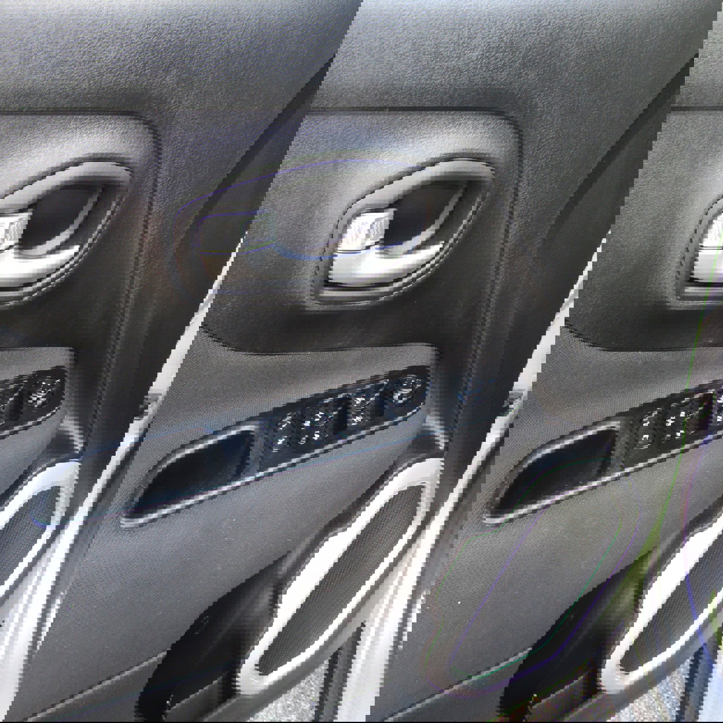 Used 2019 Jeep Renegade Latitude w/ UConnect 8.4 Nav Group image 15